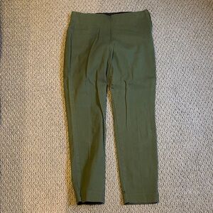 Old Navy women’s  Forest Green Chinos